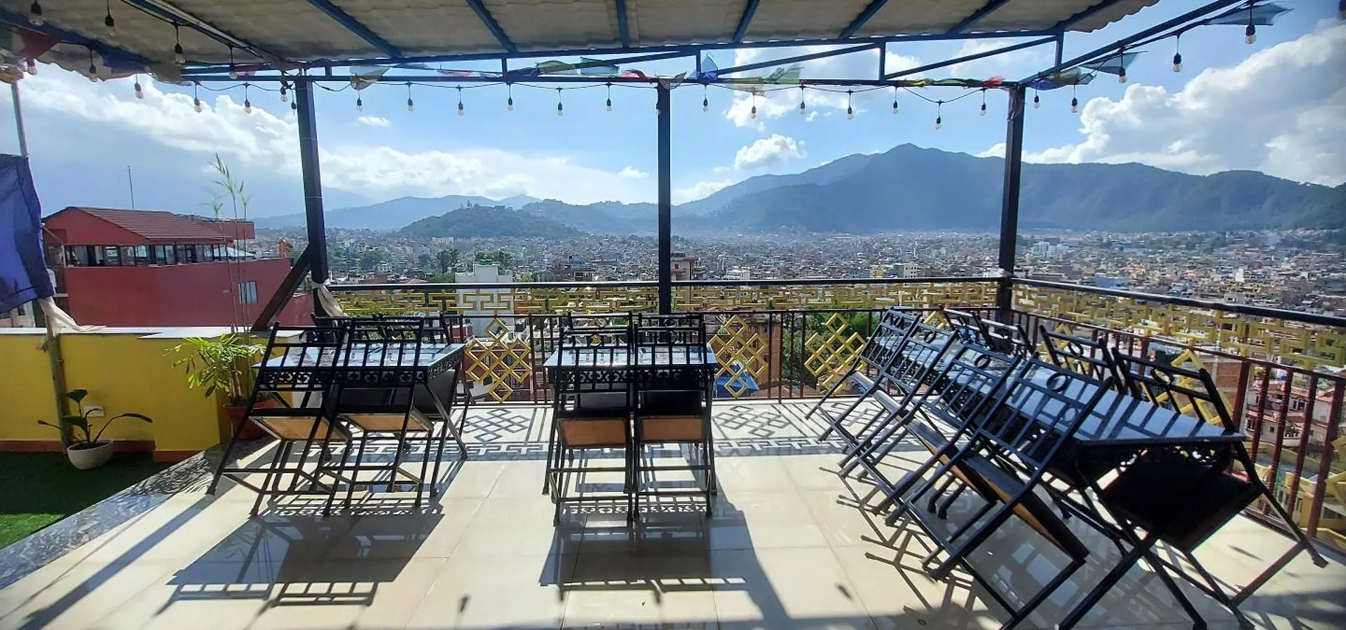 Hotel Yakroo Manang كاتماندو 0*,  نيبال