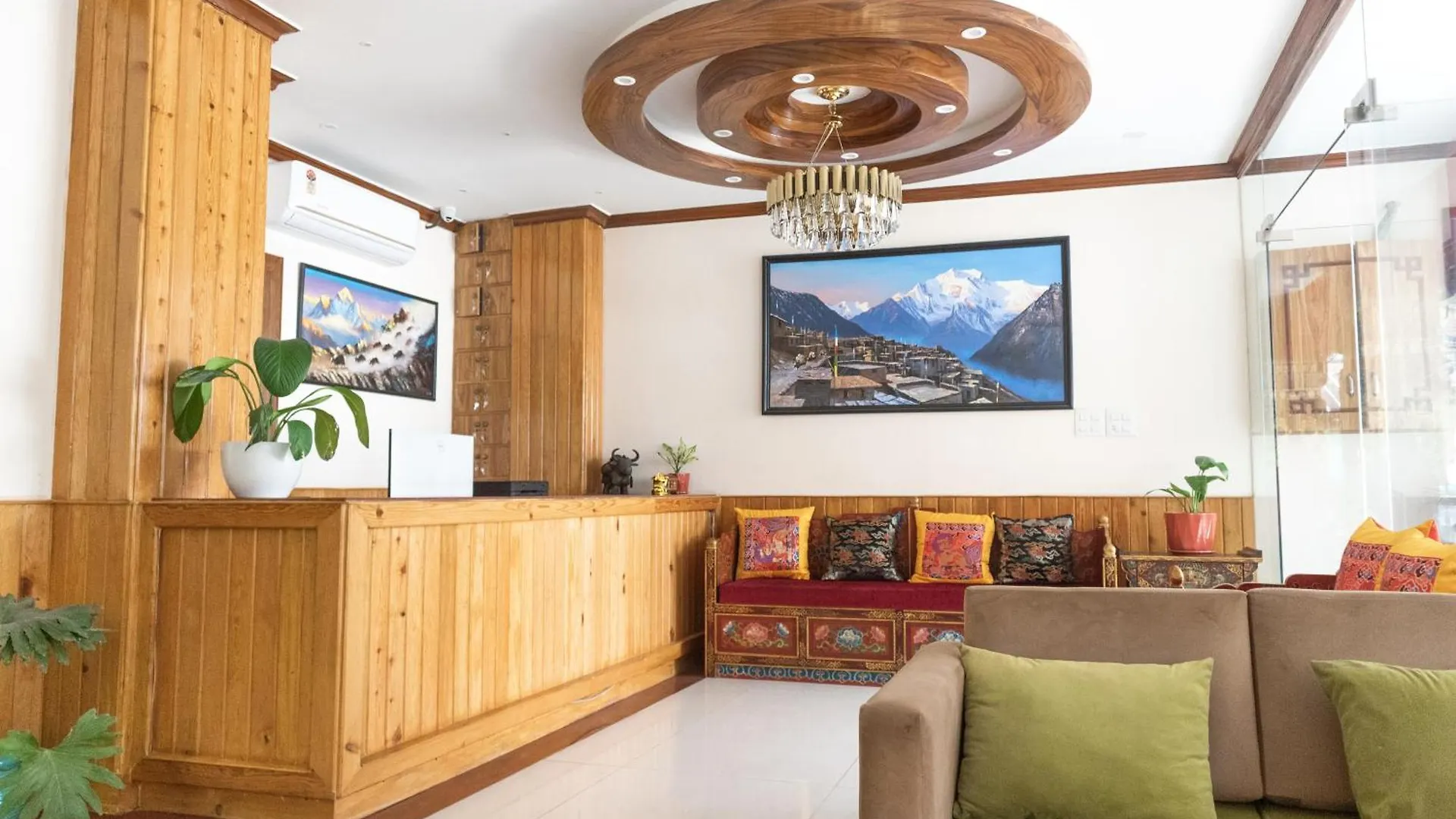 Hotel Yakroo Manang كاتماندو